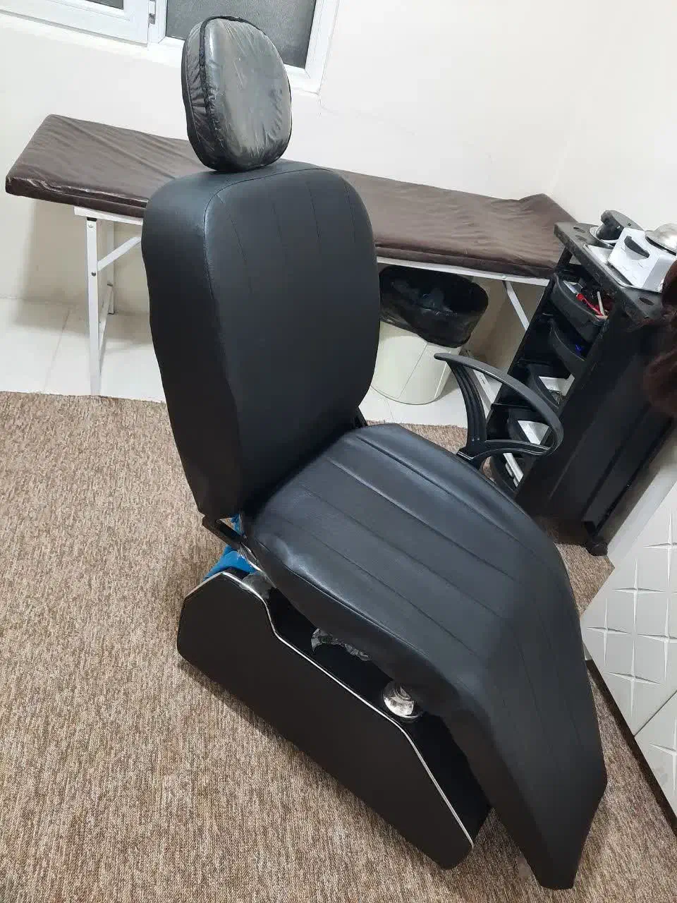 وسایل سالن زیبایی|آرایشگاه و سالن‌های زیبایی|اهواز, شهرک حفاری|دیوار