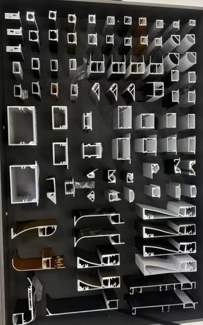 تولید و توزیع انواع لاین نوری|مصالح و تجهیزات ساختمان|کرمان, |دیوار