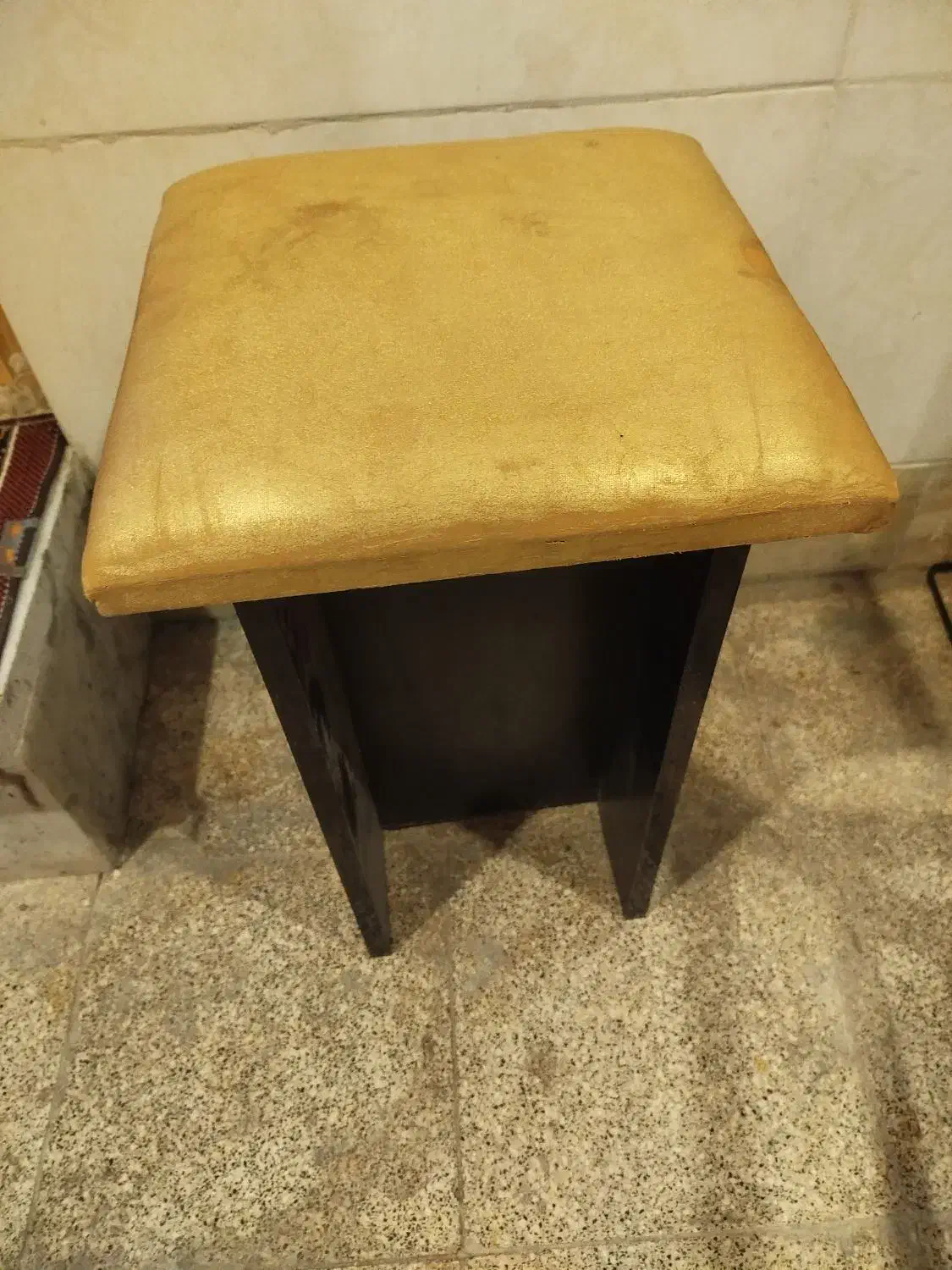 ۳ تا صندلی|میز و صندلی غذاخوری|شیروان (خراسان), |دیوار