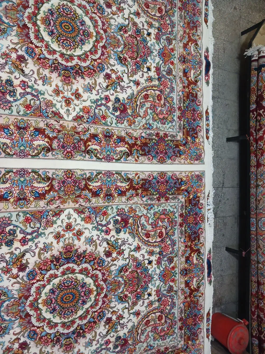 جفت قالیچه هاشیه ابریشم خطیبی رج ۴۰|فرش|تبریز, |دیوار