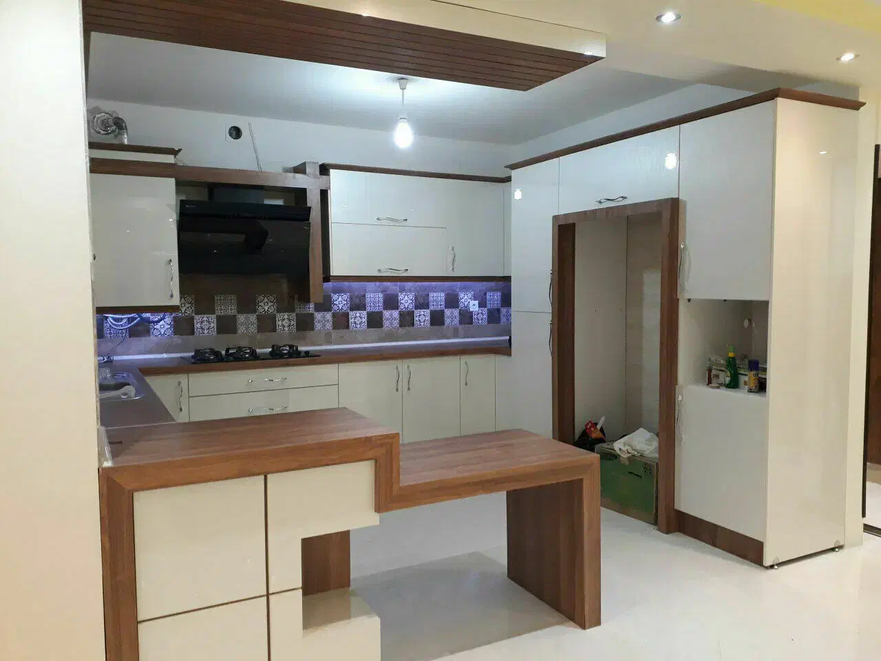 نصب کابینت|استخدام صنعتی، فنی، مهندسی|مراغه, |دیوار