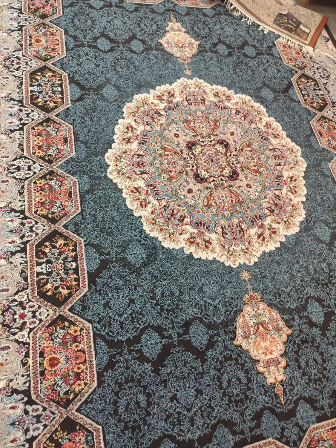 فرش ۱۲ متری|فرش|کازرون, |دیوار