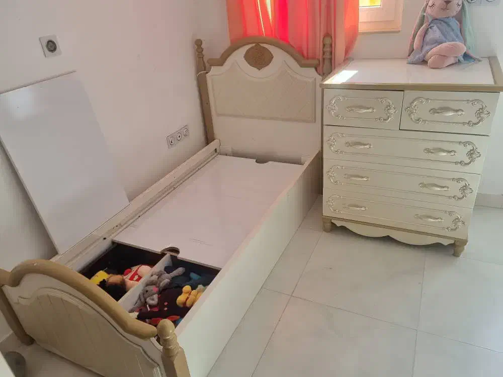 تخت ودراور و کمد بچه|اسباب و اثاث بچه|بابلسر, |دیوار