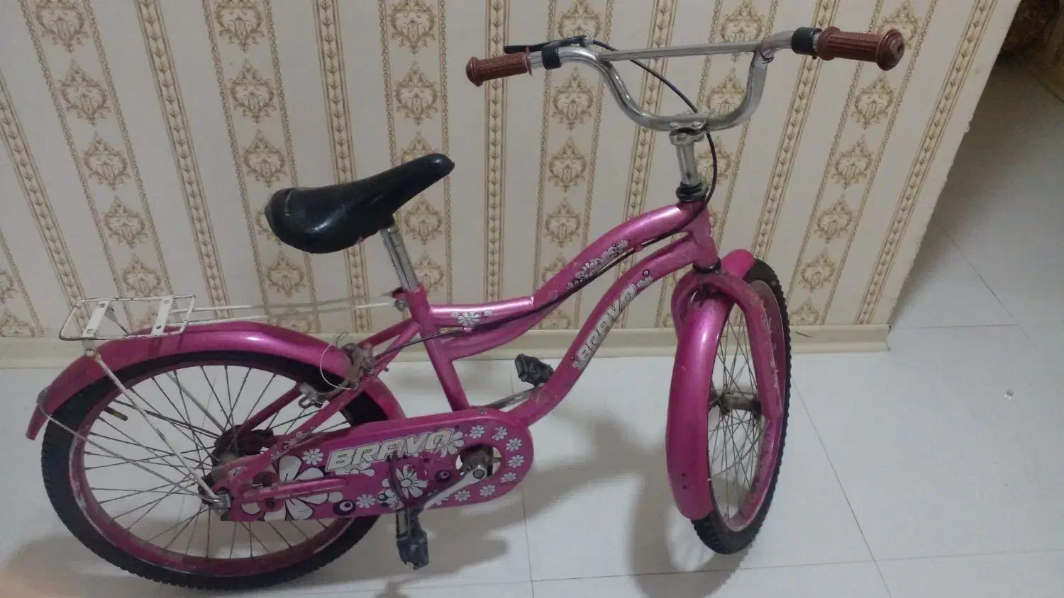 دوچرخه دخترانه ی ۱۶و۲۰|دوچرخه، اسکیت، اسکوتر|مشهد, فرهنگیان (شهرک غرب)|دیوار