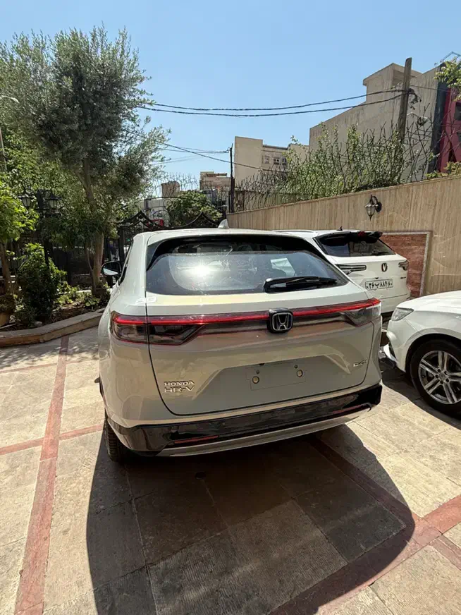 هوندا HRV مدل 2024 صفر خشک وارداتی ژاپن هایبرید|خودرو سواری و وانت|تهران, صادقیه|دیوار