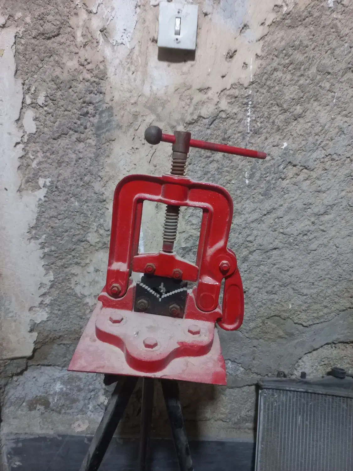 گیره|ابزارآلات|رامشیر, |دیوار