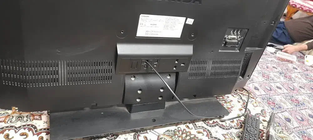 تلویزیون توشیبا ۴۰ اینچ|تلویزیون و پروژکتور|تهران, تختی|دیوار