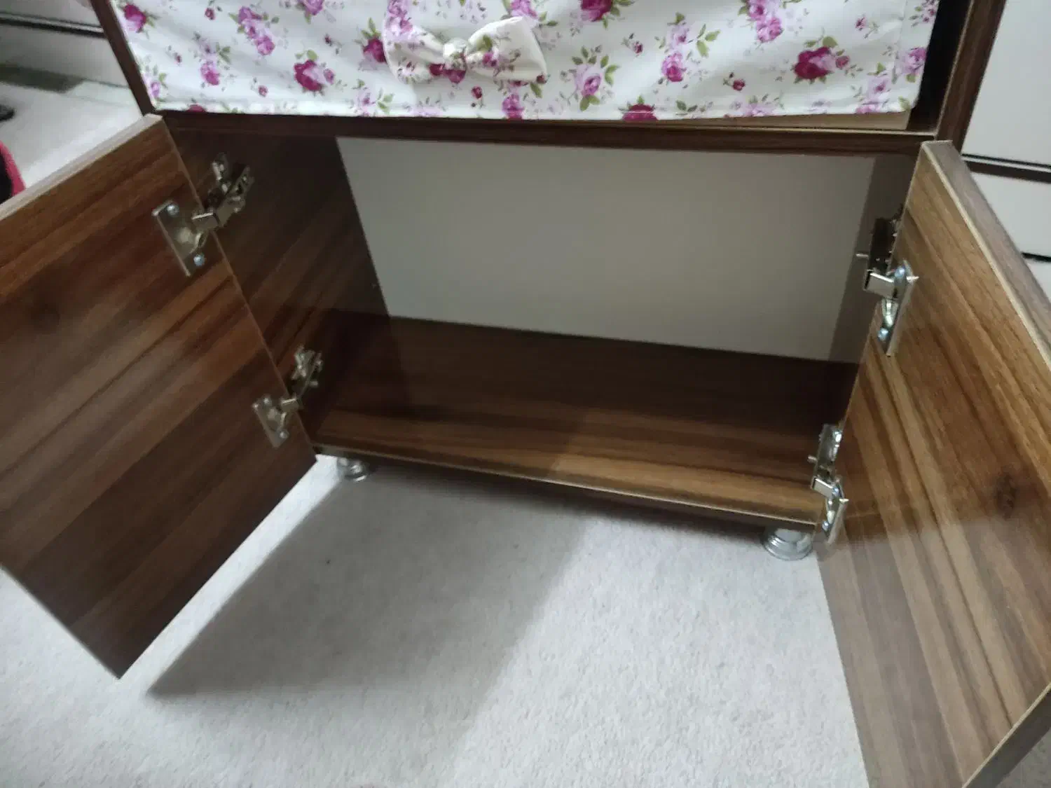 میز اتو کند دار در حد نو|اتو و لوازم اتو|مرند, |دیوار