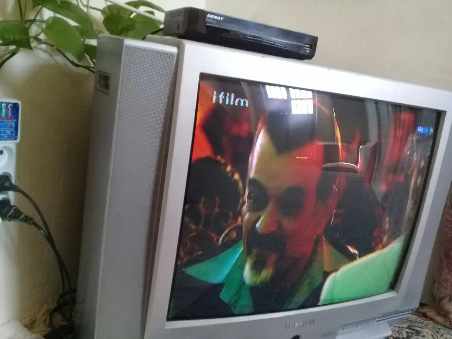 تلویزیون ۲۹ اینچ توشیبا کم کار سالم|تلویزیون و پروژکتور|کرمان, |دیوار