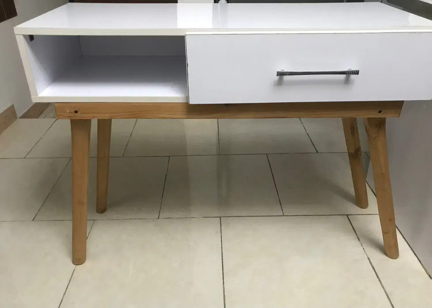 میز تحریر|میز تحریر و کامپیوتر|رشت, توشیبا|دیوار