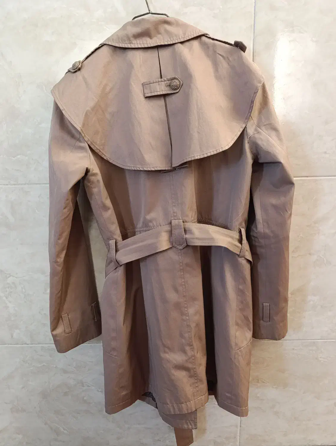 بارونی|کفش و لباس بچه|دامغان, |دیوار