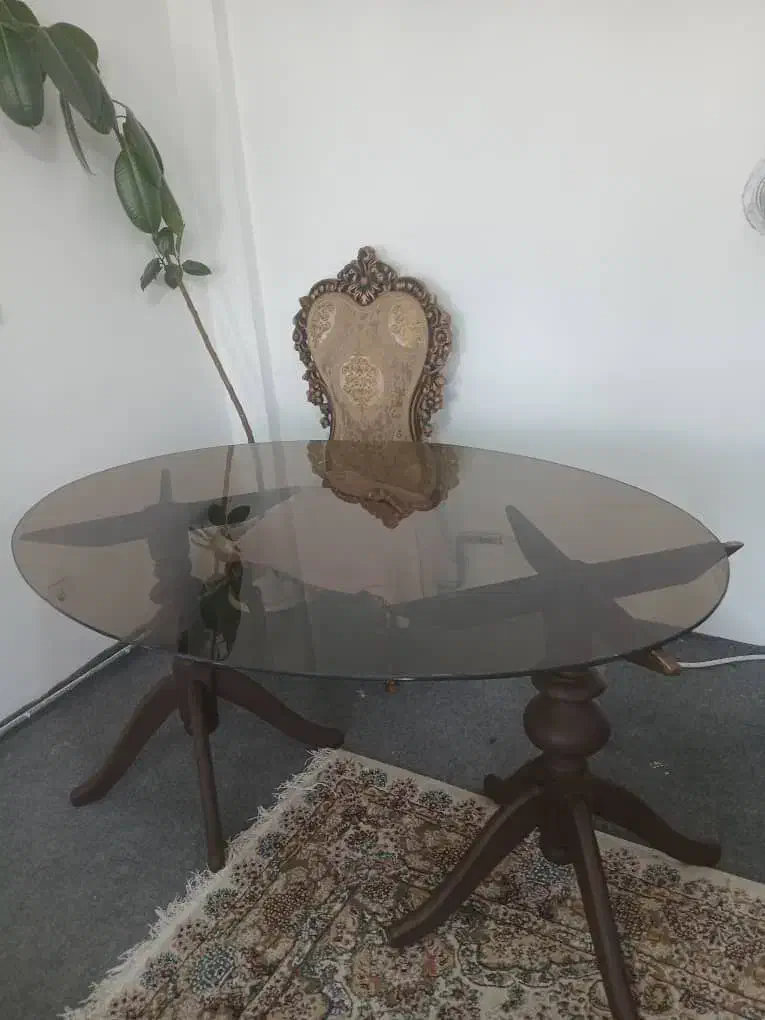 فقط شیشه میز شش نفره فروشیه|میز و صندلی غذاخوری|میاندوآب, |دیوار