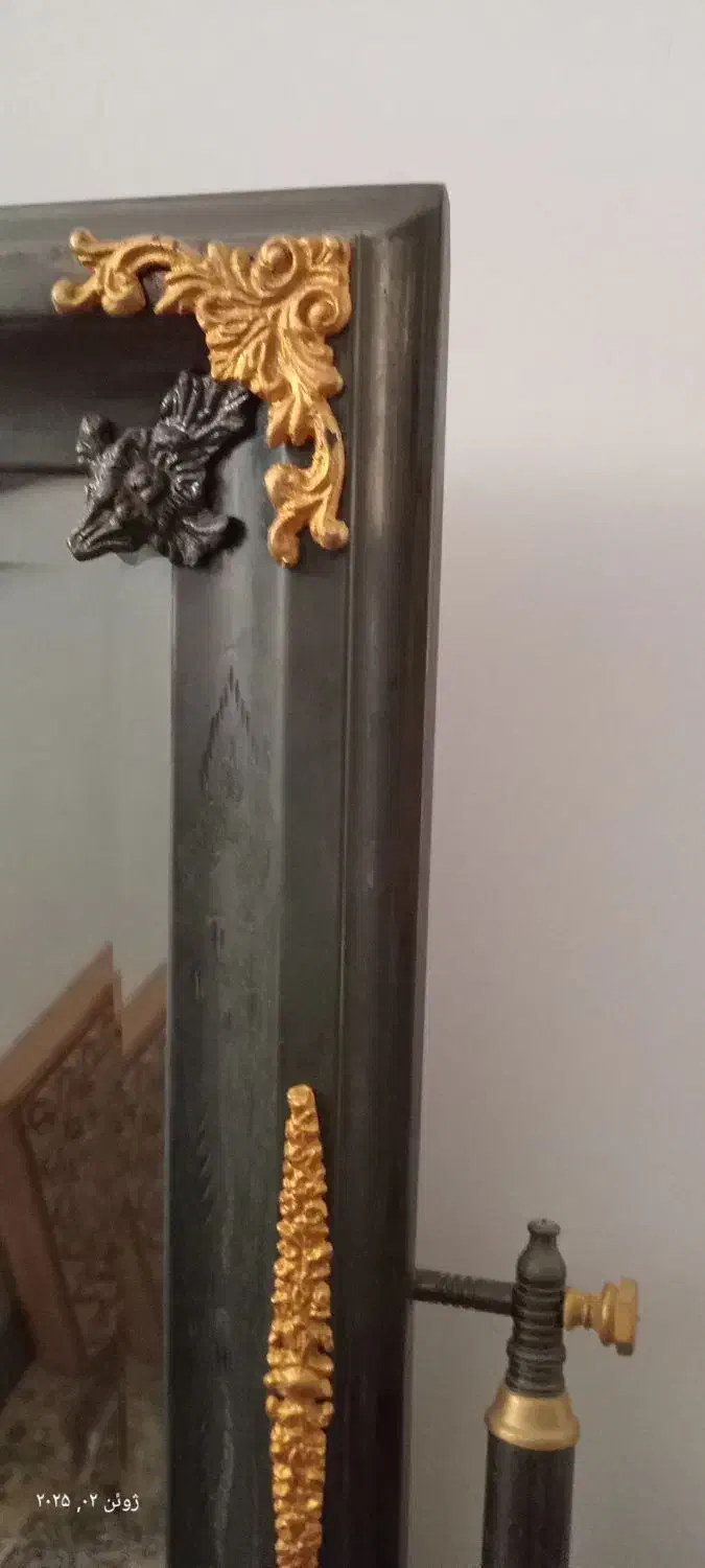 آینه و شمعدان|آینه|قم, شهرک امام حسین|دیوار