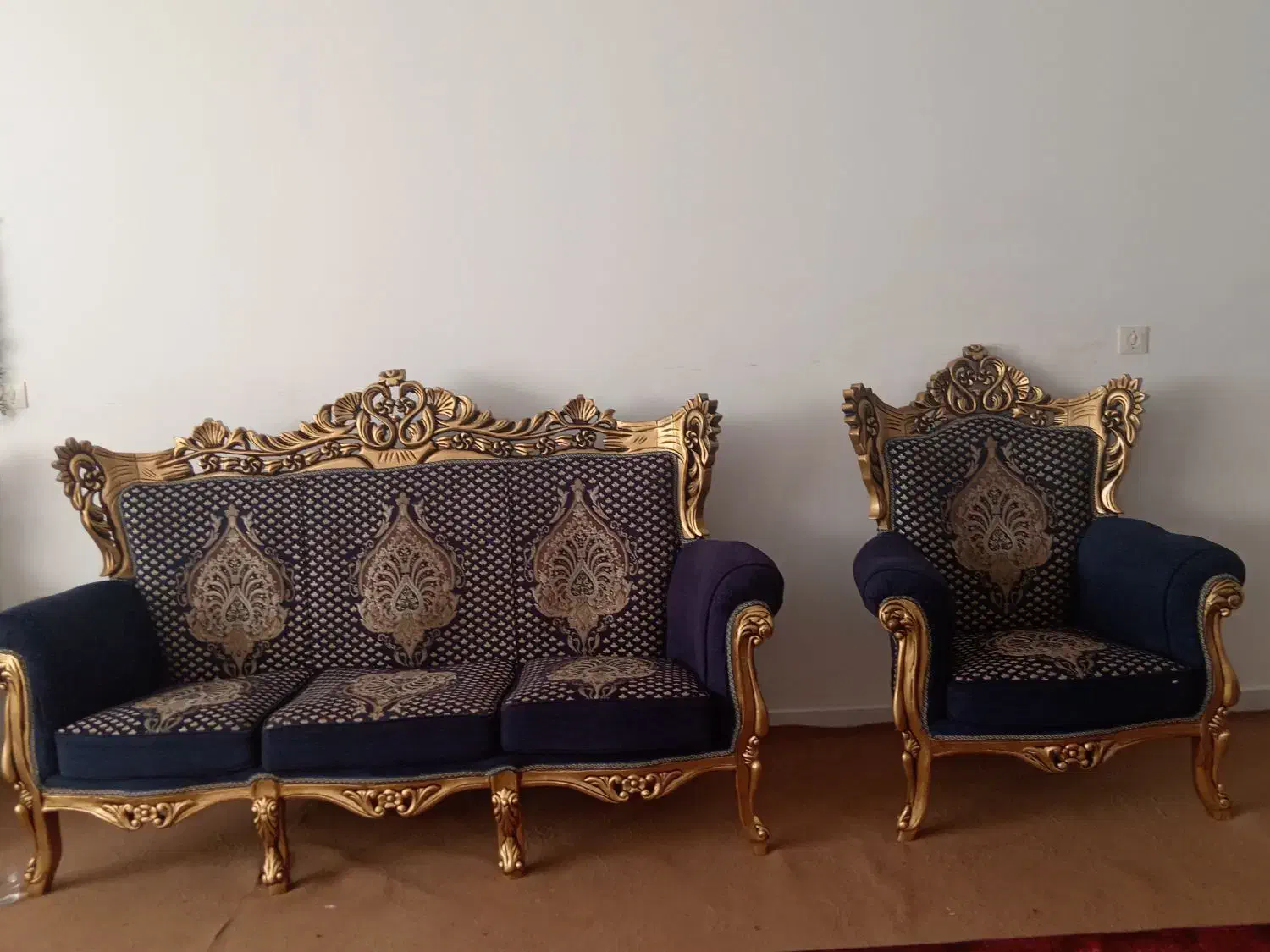 مبل سلطنتی 9نفره در حد نو|مبلمان خانگی و میز عسلی|سنندج, |دیوار