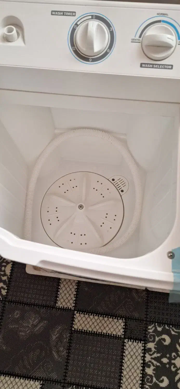 مینی واش یا کهنه شور|ماشین لباسشویی و خشک‌کن لباس|چاف و چمخاله, |دیوار