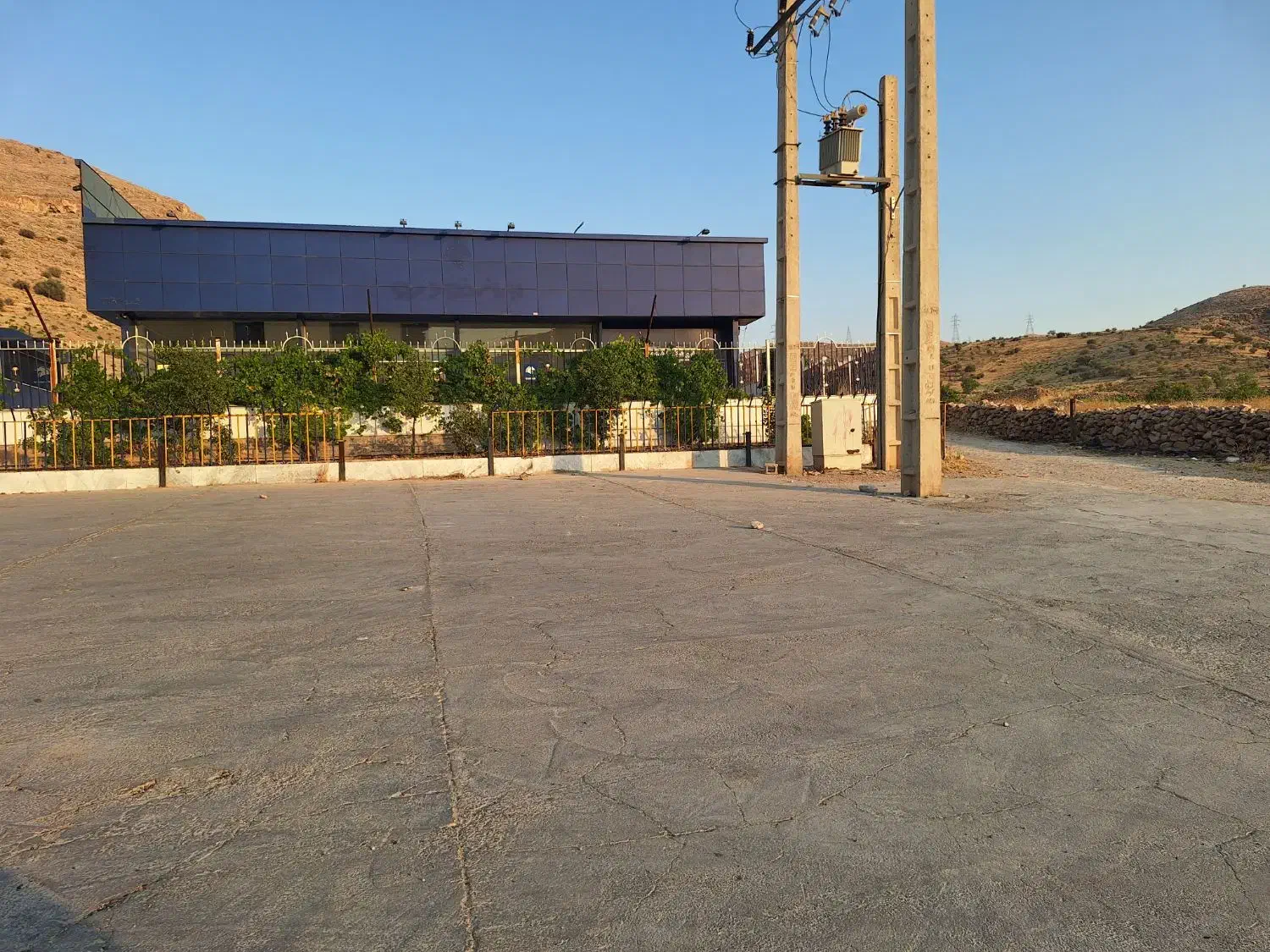 ۳۰۰متر زمین تفکیک شده مناسب انبار و کارگاه|فروش زمین و ملک کلنگی|شیراز, پایانه مسافربری سعدی|دیوار