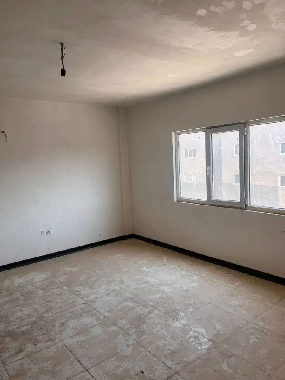 میخوای ازتورم بازار عقب نمونی این اگهی واسه خودته|فروش آپارتمان|پرند, فاز ۲|دیوار