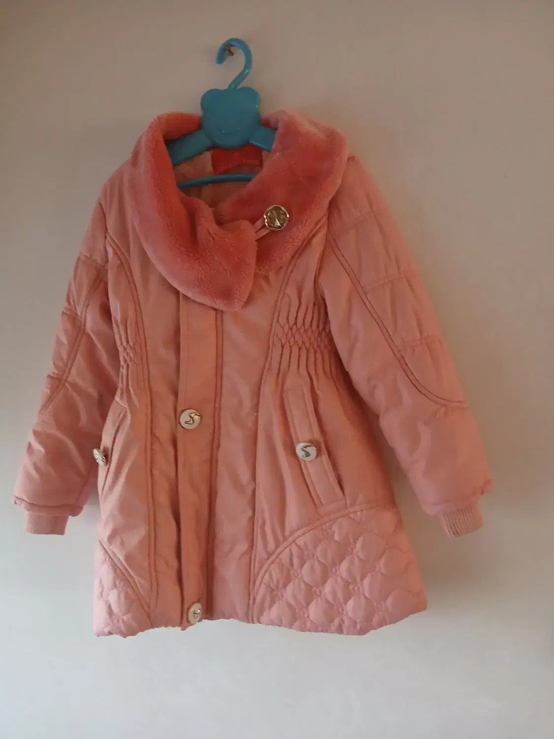 کاپشن دخترانه در حدنو|لباس|اندیشه, اندیشه فاز ۳|دیوار