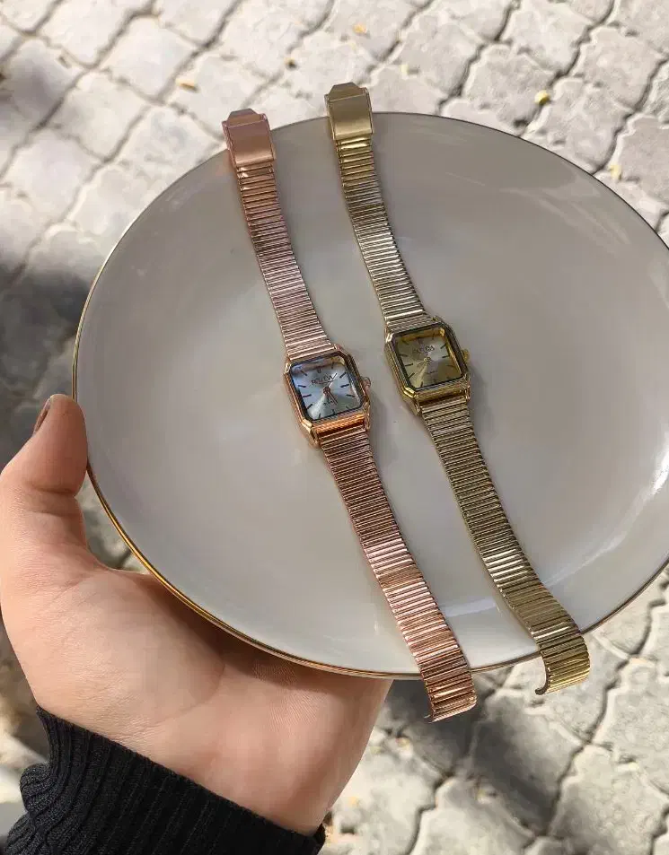 گردنبند|بدلیجات|شیروان (خراسان), |دیوار