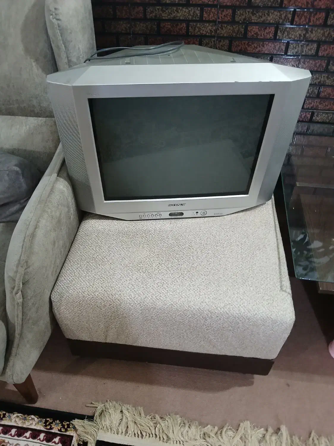 تلویزیون سونی اصل ژاپن ۲۱اینچ نو|تلویزیون و پروژکتور|شیراز, سینما سعدی|دیوار