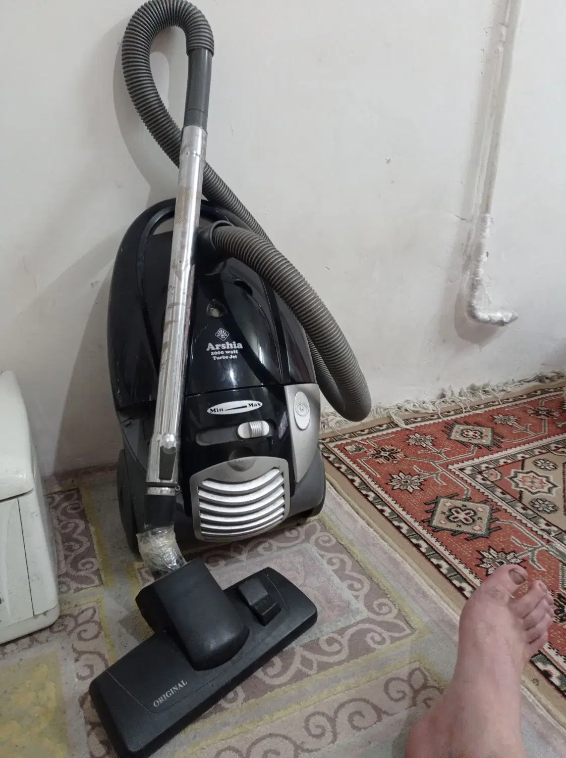 جاروبرقی ارشیا مدل ۲۰۰۰وات کاملا سالم|جاروبرقی، جارو شارژی، بخارشو|تهران, هرندی|دیوار