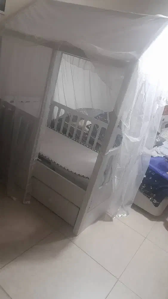 تخت کودک تا ۶ سال|اسباب و اثاث بچه|تهران, کوی بیمه|دیوار