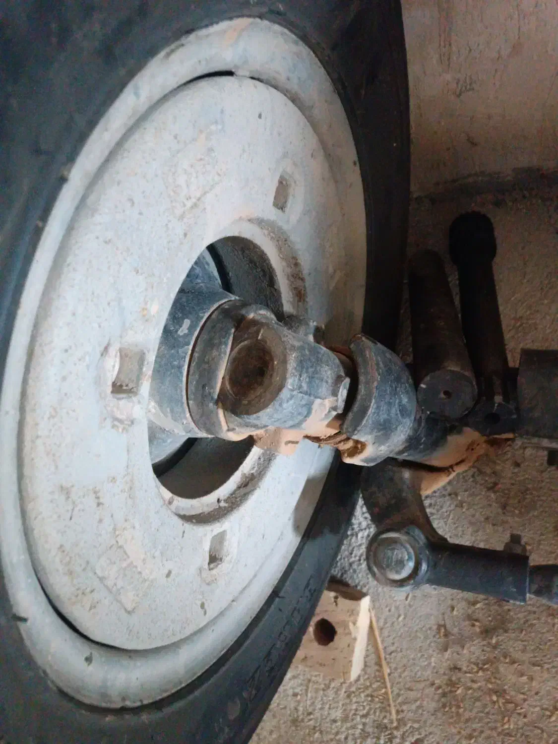 جلوی تراختور ATM|قطعات یدکی و لوازم جانبی|اهر, |دیوار