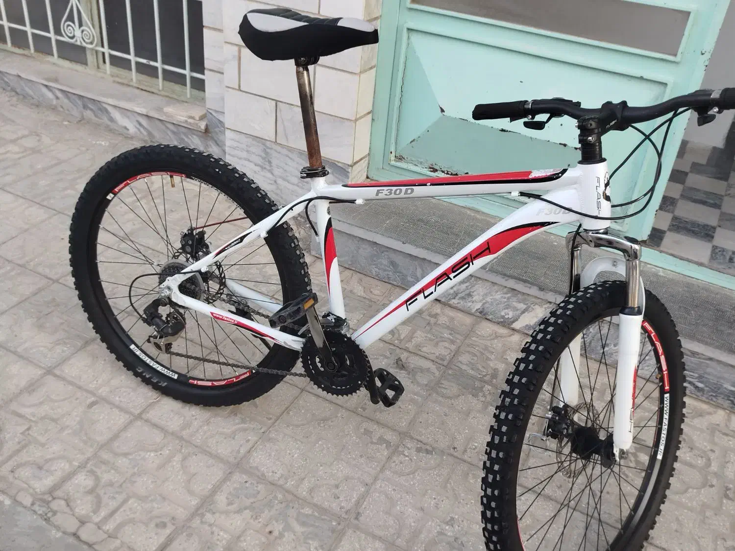 یک عدد دوچرخ فلش اف سی|دوچرخه، اسکیت، اسکوتر|کرمانشاه, |دیوار