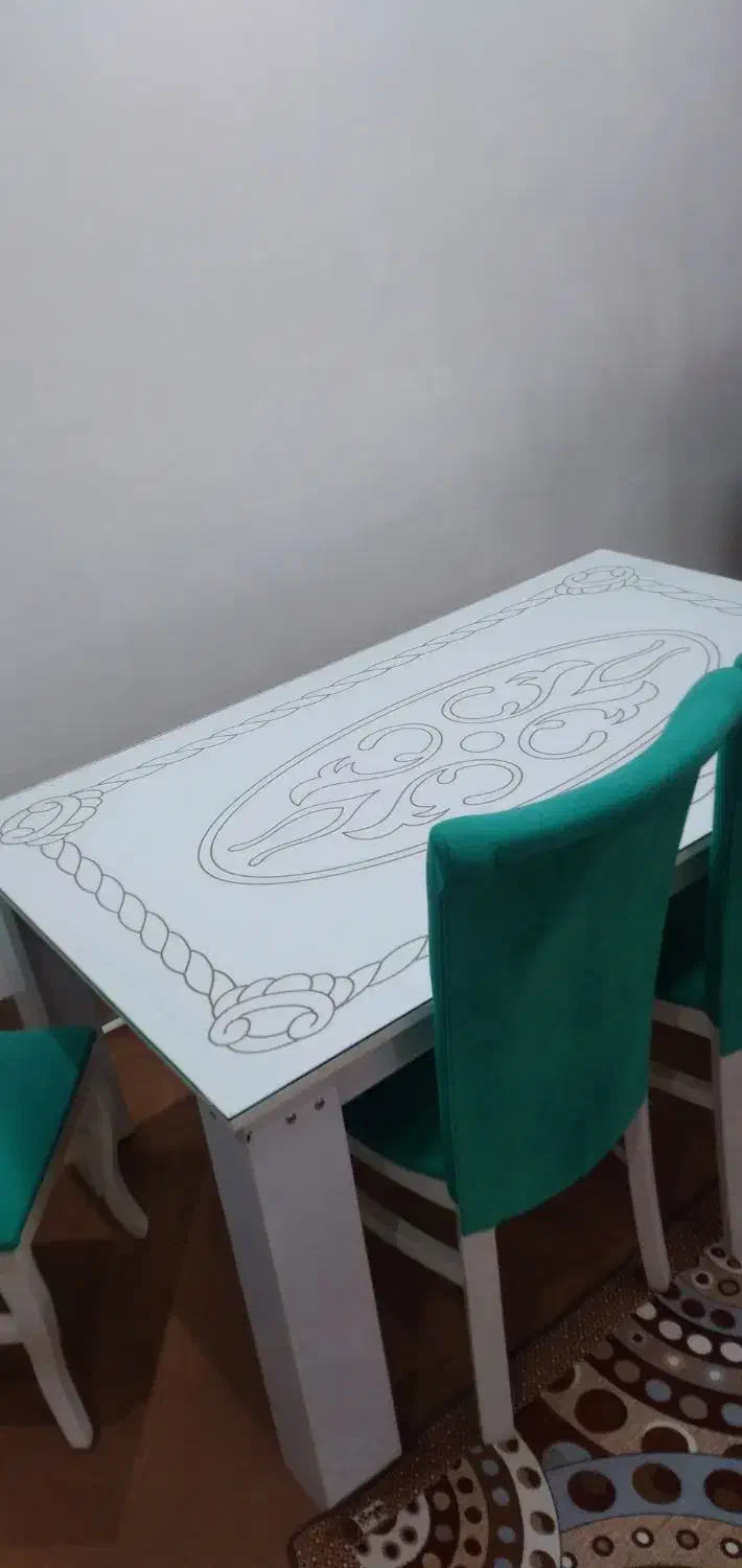 غذاخوری|میز و صندلی غذاخوری|ایواوغلی, |دیوار