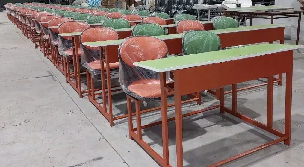 نیمکت مدارس .|صندلی و نیمکت|اردبیل, |دیوار