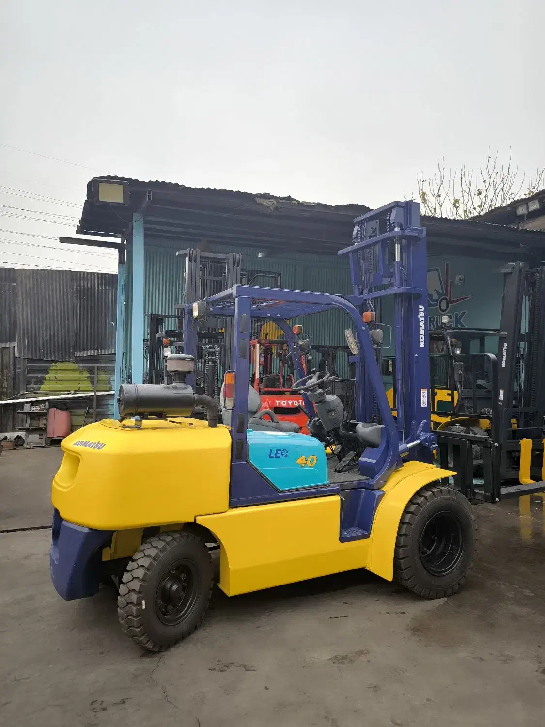 فورک لیفتراک 4 تن خط 7|ماشینآلات صنعتی|ری, دولتآباد|دیوار