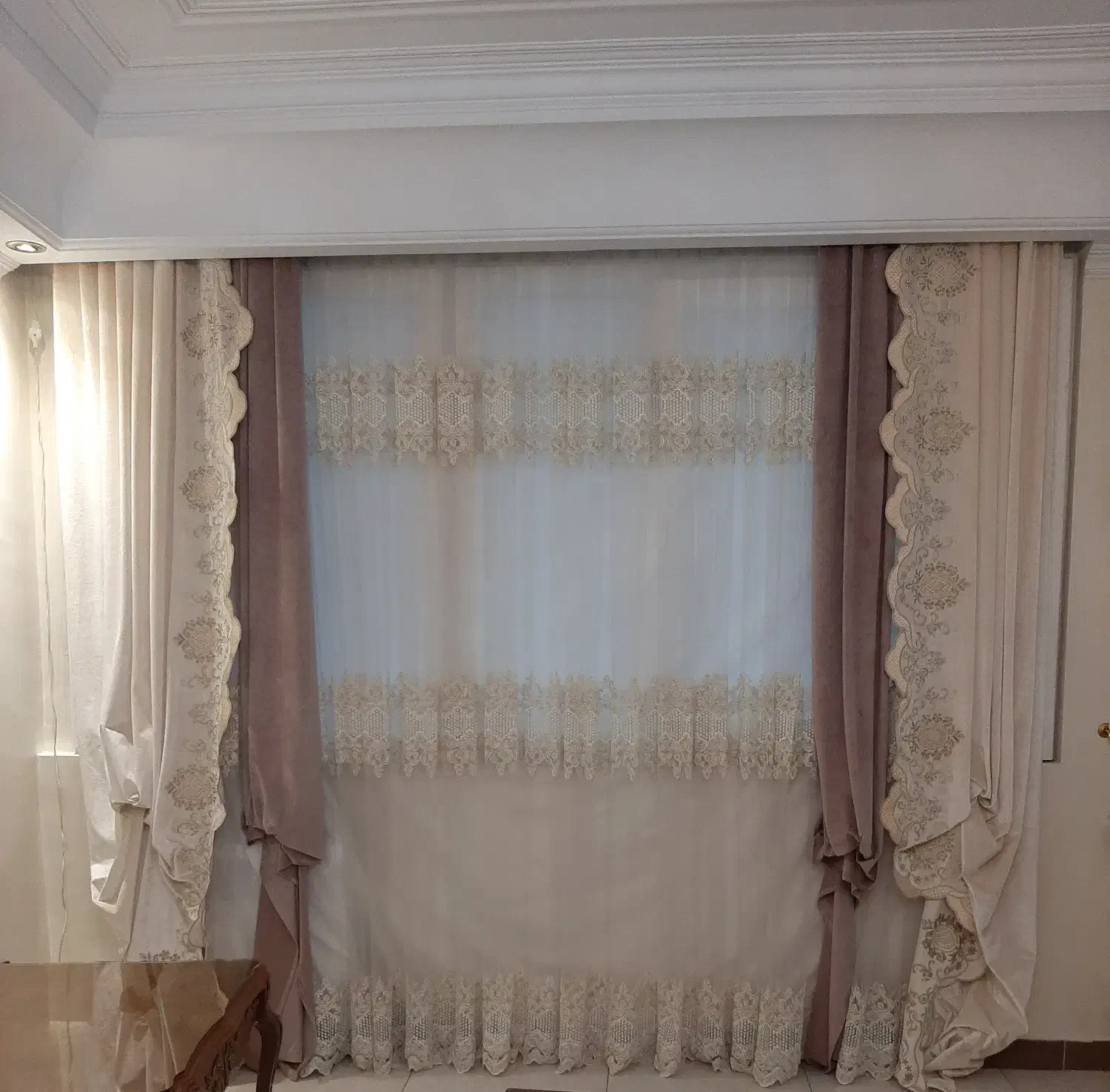 پرده|پرده، رانر، رومیزی|تهران, هروی|دیوار