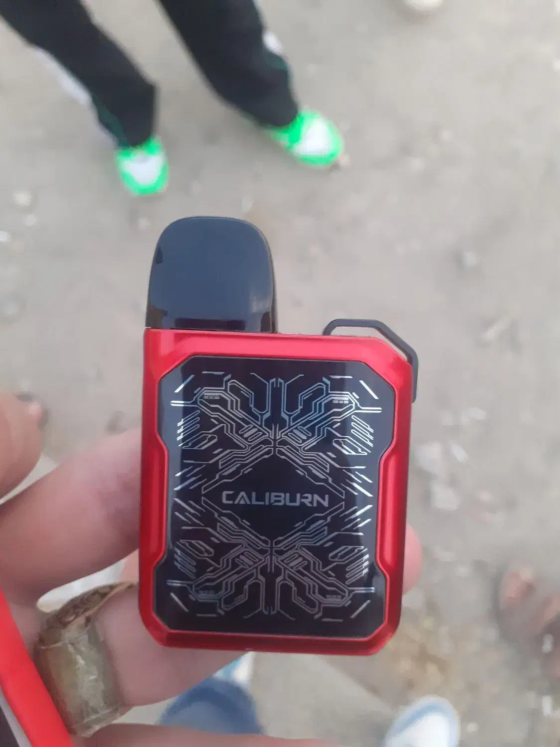 ویپ در حد نو و سالم میباشد|زیورآلات و اکسسوری|رباطکریم, رباطکریم|دیوار