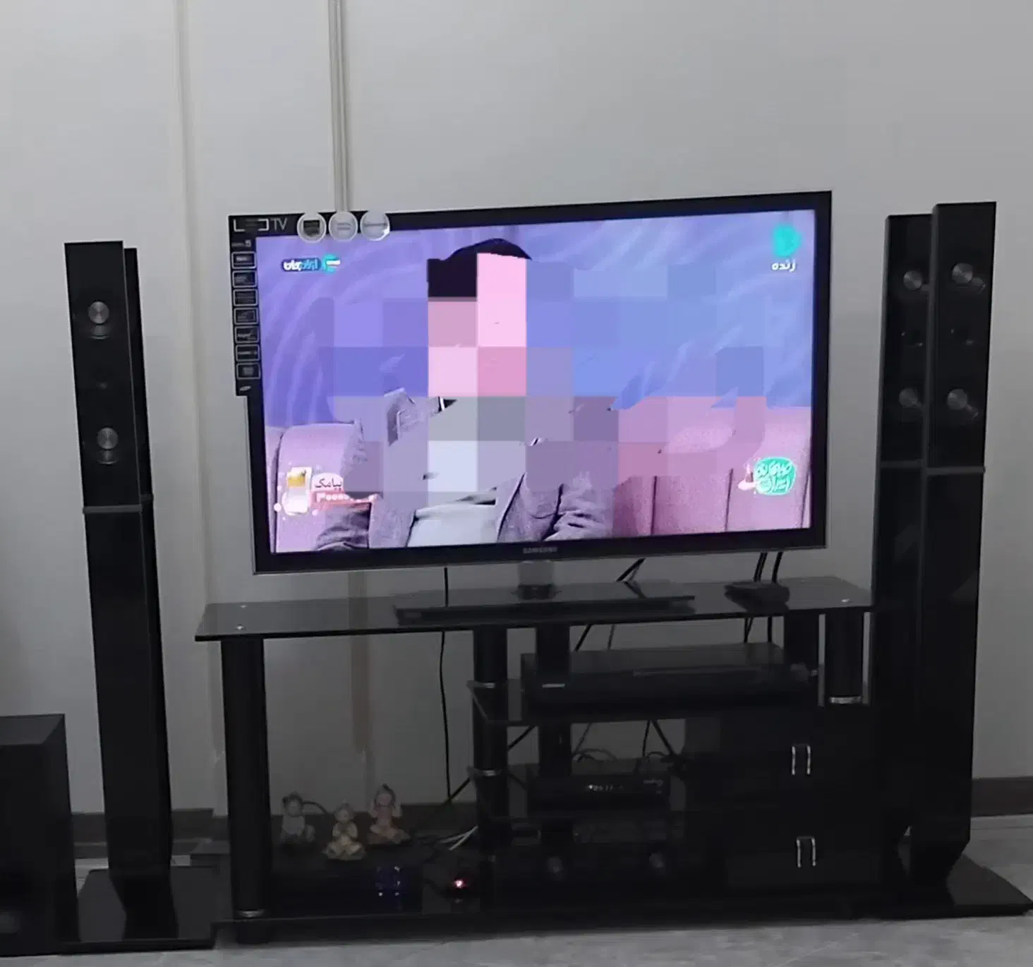 میزتلویزیون شیشه دودی سکوریت|میز تلویزیون|تهران, فدک|دیوار