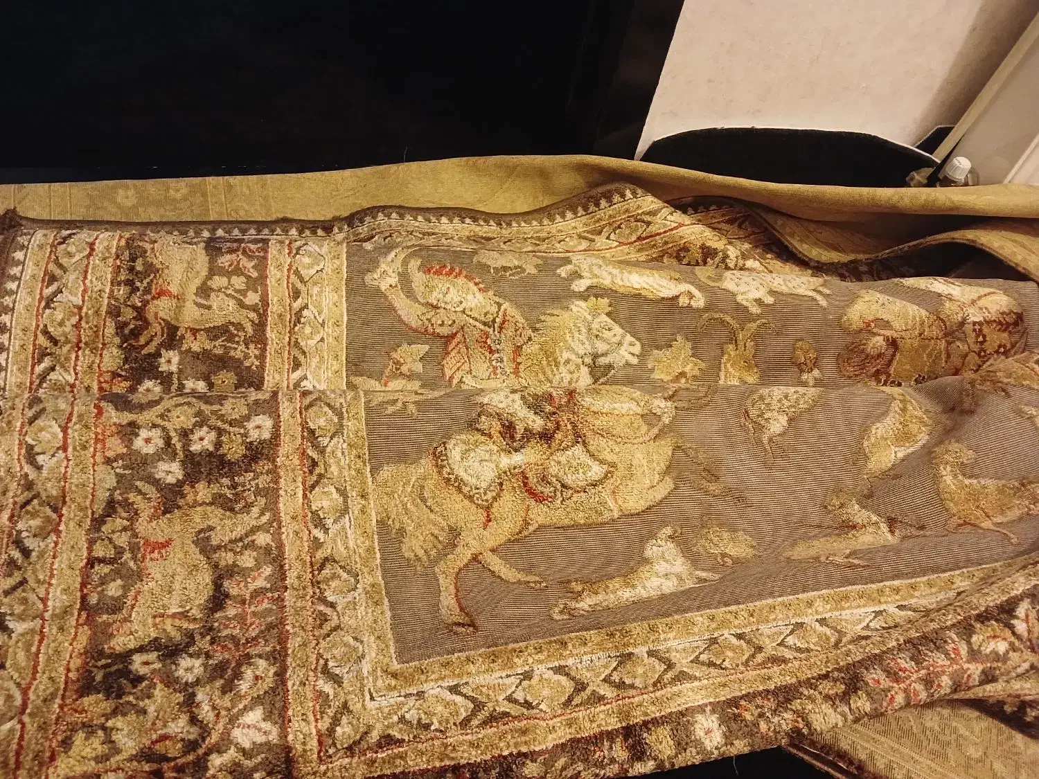 فرش|فرش|پرند, فاز ۵|دیوار