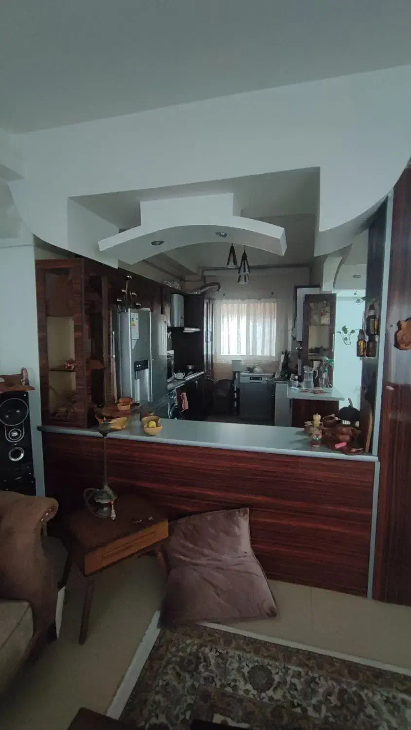 فروش واحد ۹۵متر طبقه سوم با آسانسور خیابان هراز|فروش آپارتمان|آمل, |دیوار