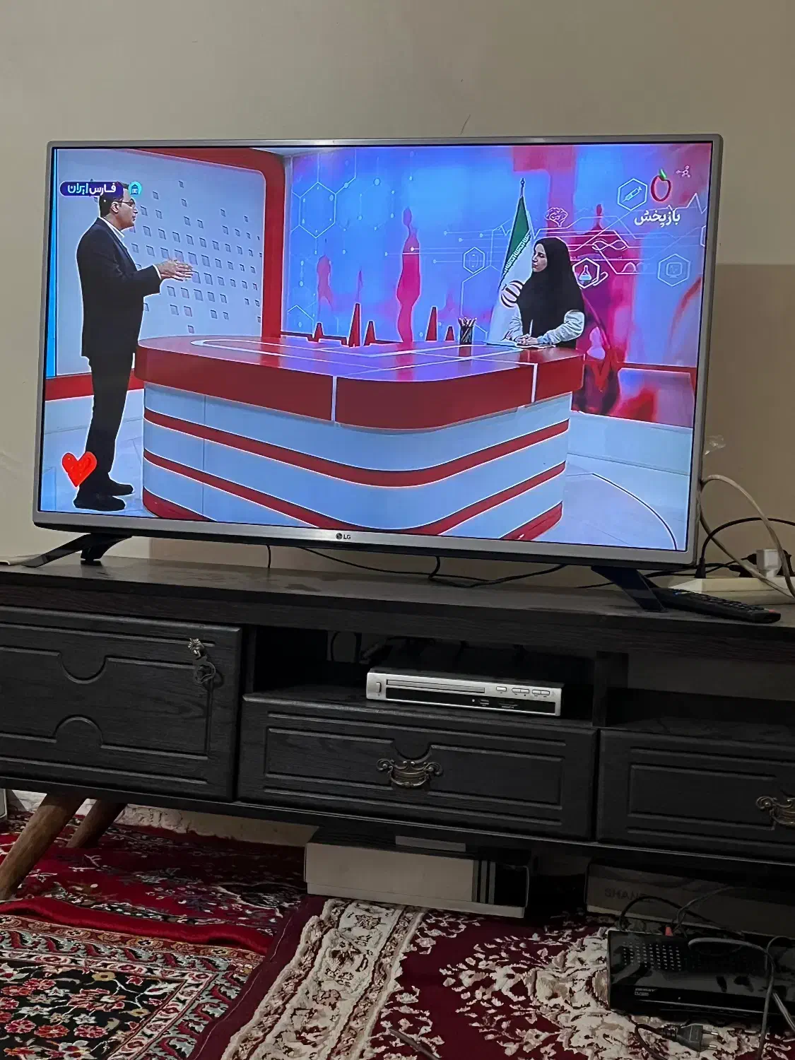 تلوزیون ۴۳اینچ|تلویزیون و پروژکتور|قدس, شهر‌قدس|دیوار