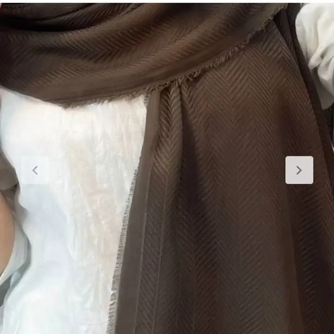 شال لب ریش|لباس|شیراز, منطقه هوایی شهید دوران|دیوار