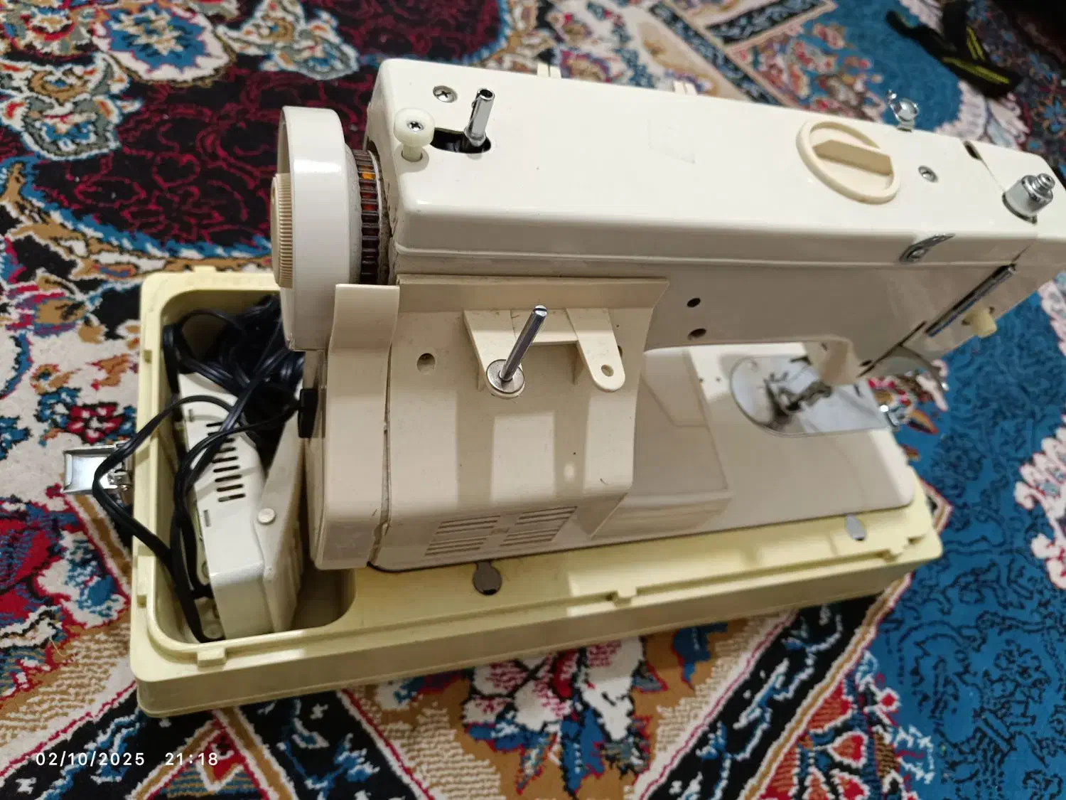 سلام چرخ خیاطی ژانومه مدل 802 قدیم|چرخ خیاطی و ریسندگی|یزد, |دیوار