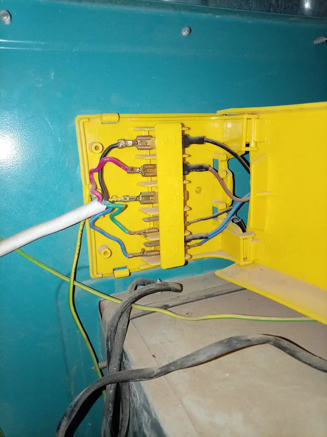 اجرای برق ساختمان|خدمات پیشه و مهارت|بیرجند, |دیوار