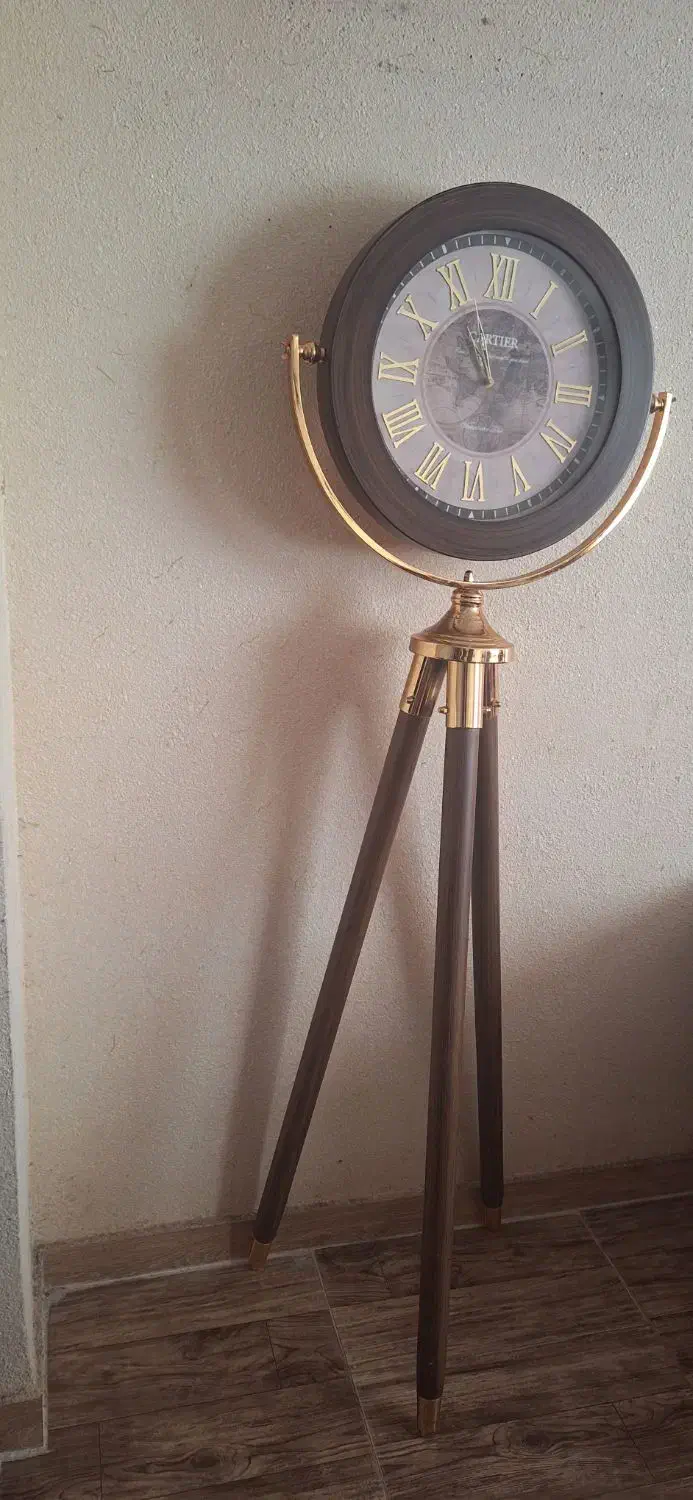 ساعت ایستاده در حد نو|ساعت دیواری و تزئینی|کوچصفهان, |دیوار