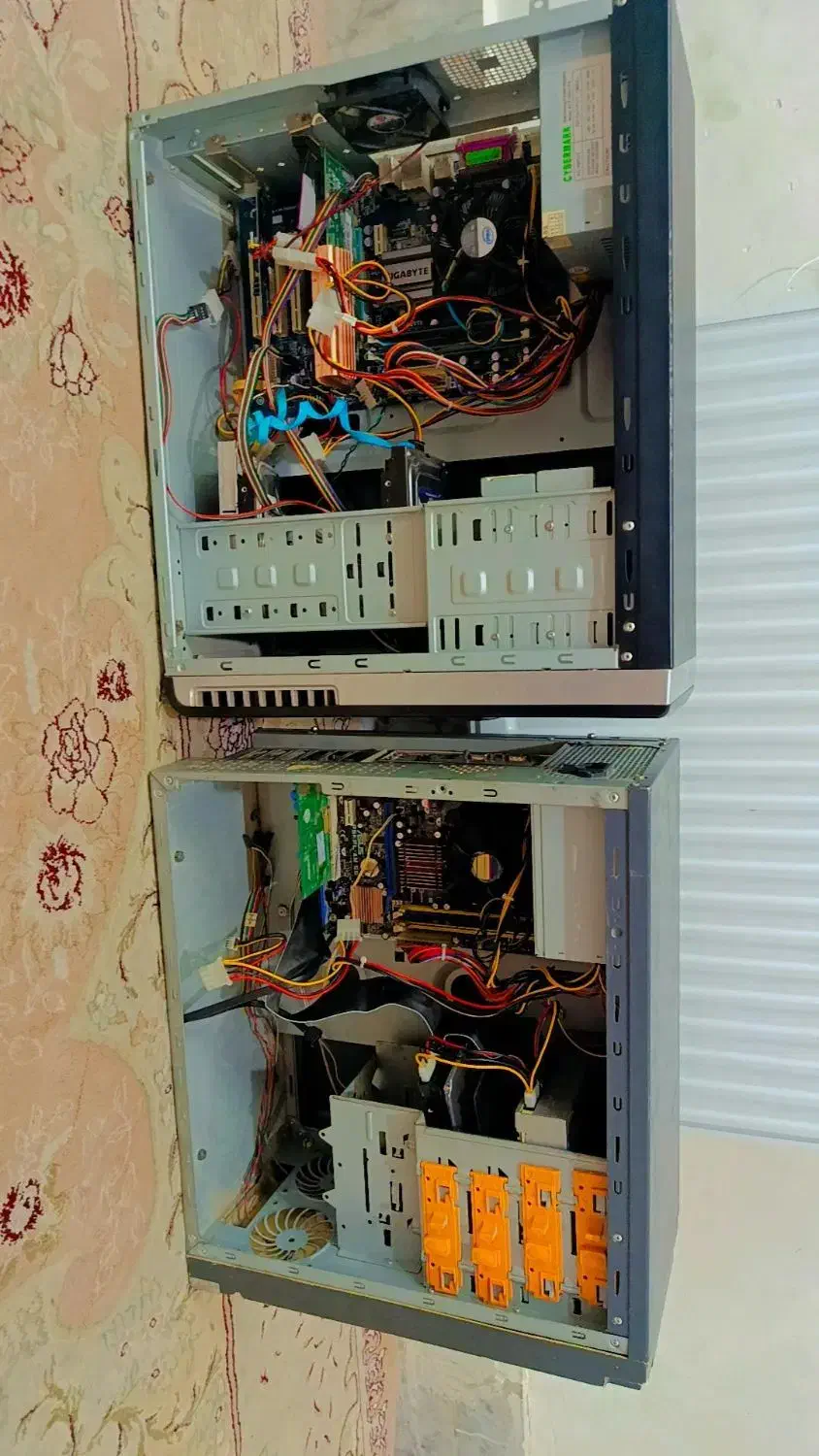 دوعدد کامپیوتر و مانیتور|رایانه رومیزی|زاهدان, |دیوار