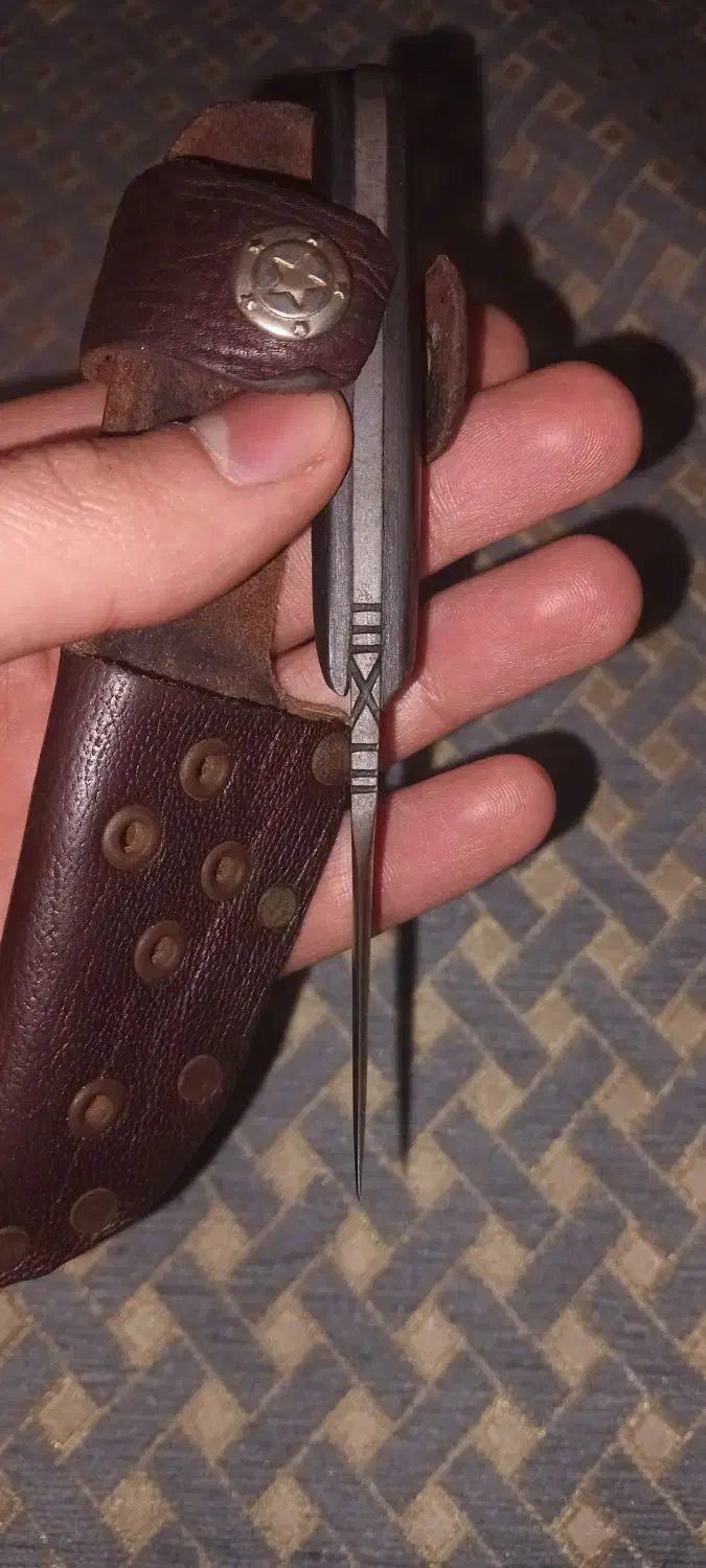 چاقو ممد طلا|کلکسیون اشیاء عتیقه|اسلام‌شهر, شهرک مفیدی|دیوار