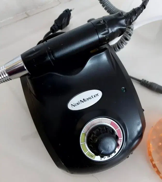 لوازم کامل کاشت ناخن|آرایشگاه و سالن‌های زیبایی|بیجار, |دیوار