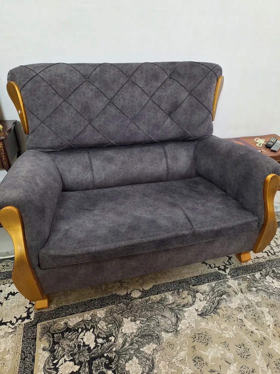 مبل استیل به همراه جلو مبلی و عسلی|مبلمان خانگی و میز عسلی|قم, نیروگاه|دیوار