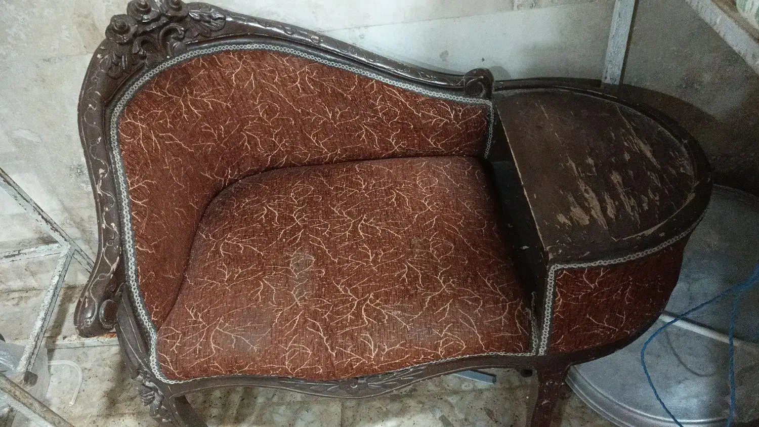 صندلی مبلی و میز تلفن چوبی|میز تلفن|جهرم, |دیوار