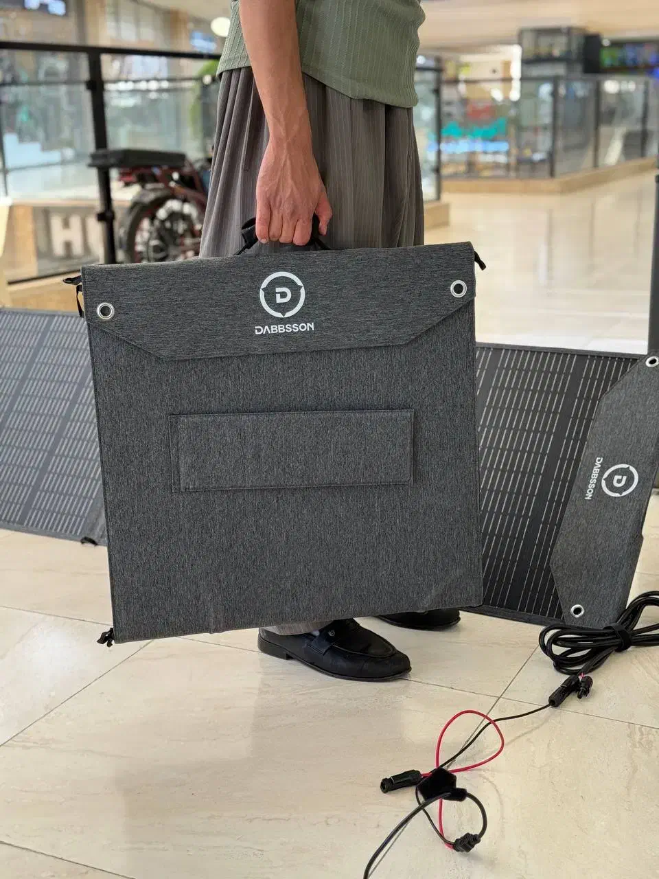 پنل خورشیدی قابل حمل 200w|کوهنوردی و کمپینگ|بانه, |دیوار