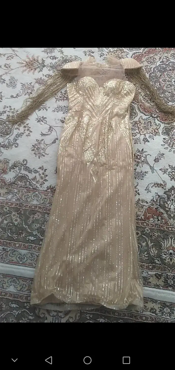 لباس مجلسی|لباس|همدان, |دیوار