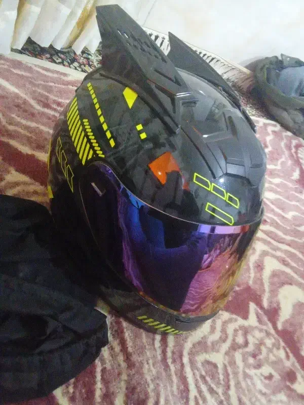 کلاه|دوچرخه، اسکیت، اسکوتر|میانه, |دیوار