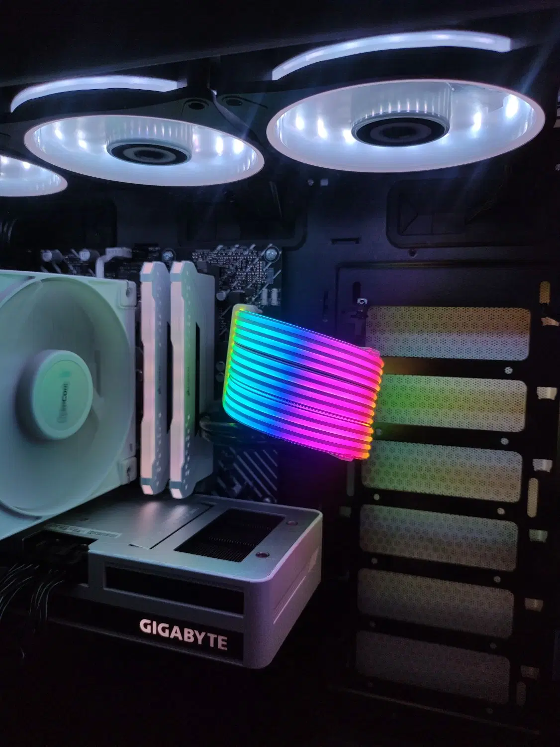 24pin rgb liam li|قطعات و لوازم جانبی رایانه|بوشهر, |دیوار